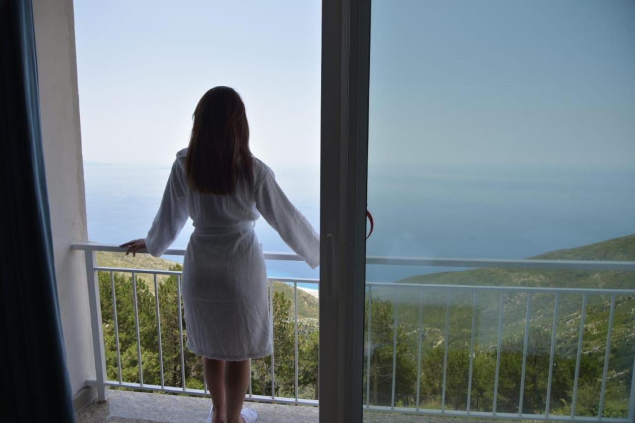 Hotel Keshtjella Llogara Dukat Luaran gambar
